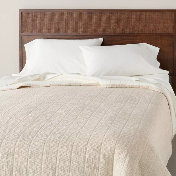Hearth & Hand Queen Size Textured Grid Design Beige & Cream Coverlet 88" x 92" - Picture 1 of 7